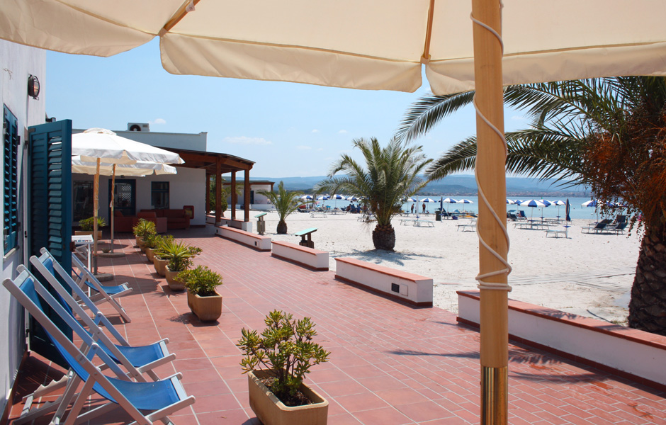 Solarium e spiaggia